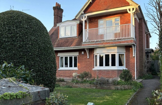 5 bedroom, 3 bathroom family house near the beach. Pet friendly.