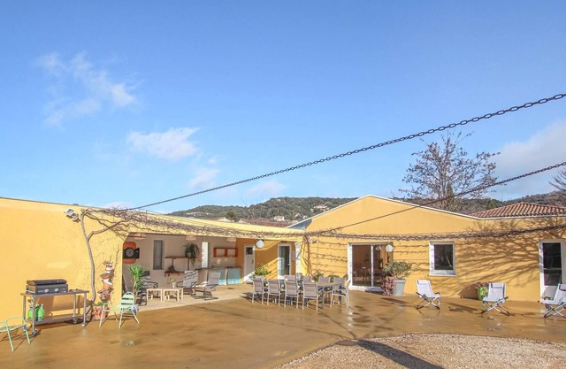 5 bedroom accommodation in St Martin d'Ardeche