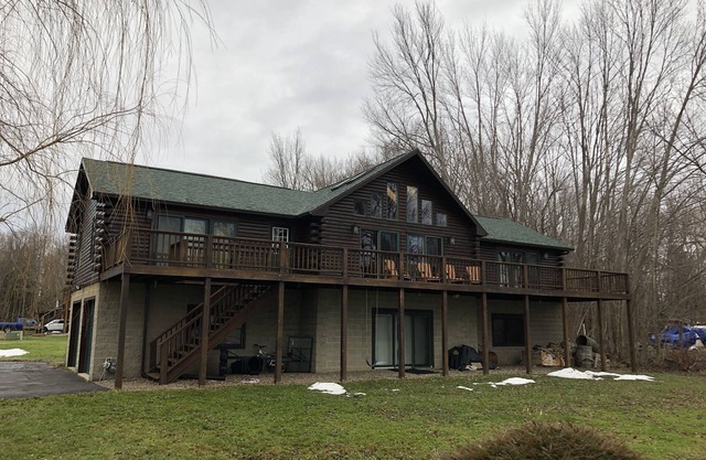 5 Bedroom Log Home on Chautauqua Lake