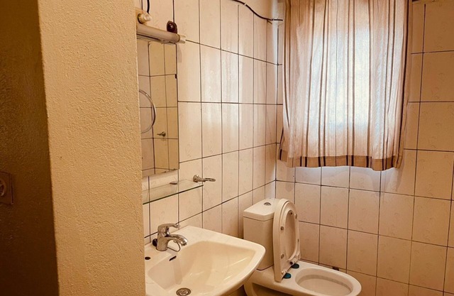 5 bedroom private vacation home in kigali