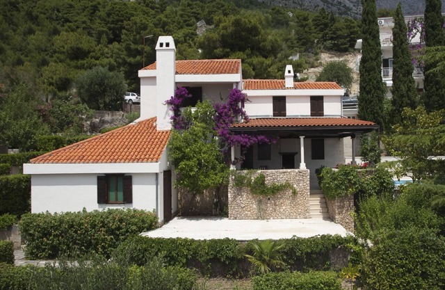 5 Bedroom Villa, Pool, Sea Views, Baska Voda
