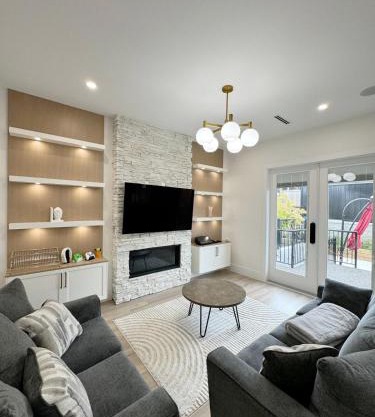 5 BR Brand New Luxurious White Rock Spacious Home