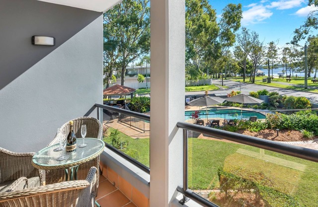 5 Como Noosa, River front apartment