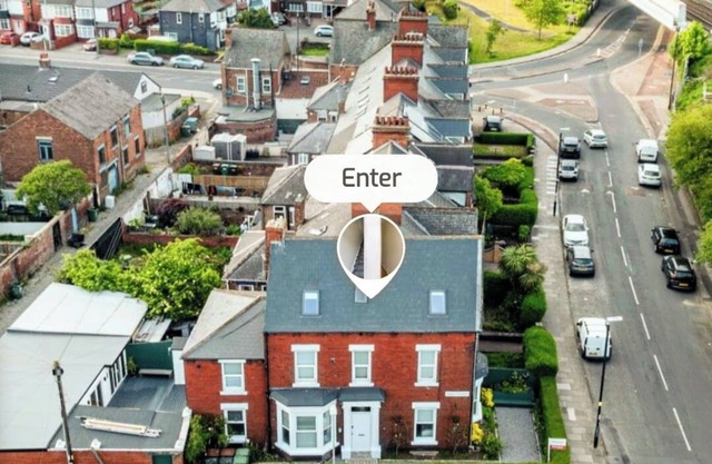 5 double bedrooms all with en-suites, PPE room for offshore workers, games room