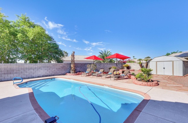 5 Mi to CO River: Home w/Pool in Fort Mohave!
