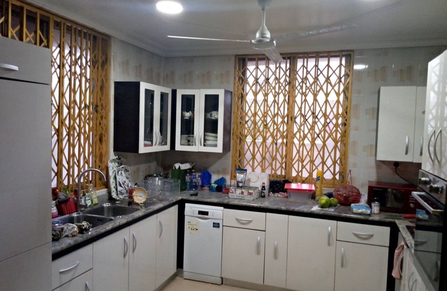 5 Mins to Labadi Beach Hotel! 3-Bedroom Furnished House with Private Compoundnn