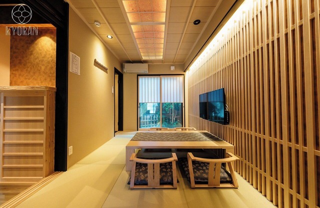 5 minutes walk from Toji Temple 12 minutes walk f/Kyoto Kyōto