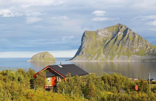 5 person holiday home in LEKNES