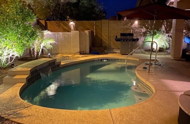 5 STAR Estrella Grand Spring Training Hiking Mountain Views Heated Pool Included