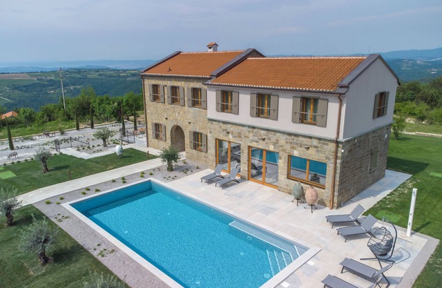 5 Star Luxurious Villa Paradiso d'Istria with Spa and pool
