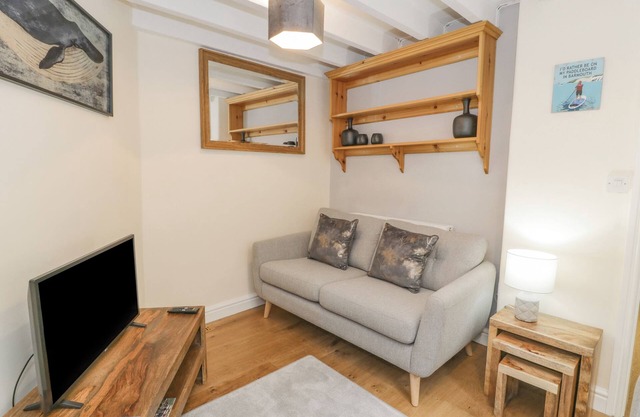 5 TAI ISA, family friendly, character holiday cottage in Barmouth