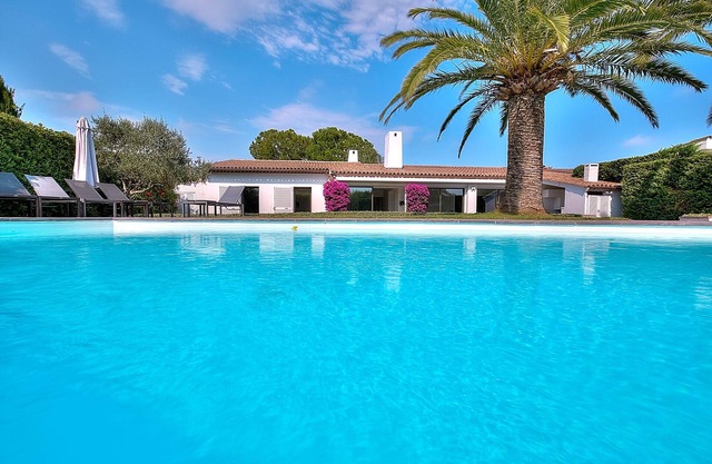 5* villa with private pool on prestigious estate
