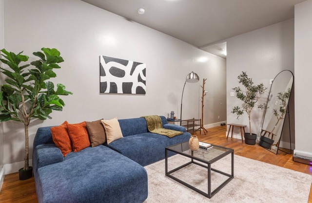 5BD Duplex w/Private Patio BBQ and Arcade Games