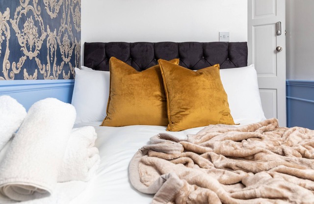 6 Bedroom City Centre Townhouse