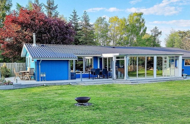 6 person holiday home in Store Fuglede