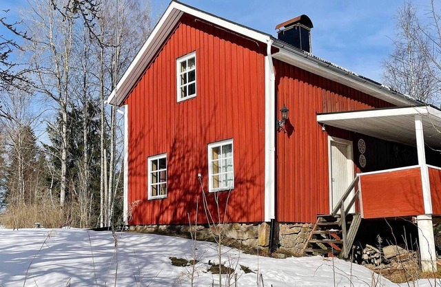6 person holiday home in TÖCKSFORS
