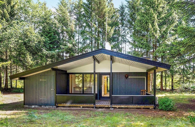 6 person holiday home in Ans By