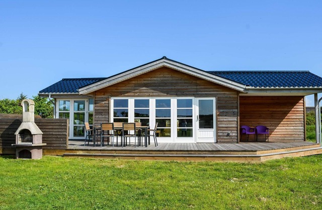 6 person holiday home in Løkken