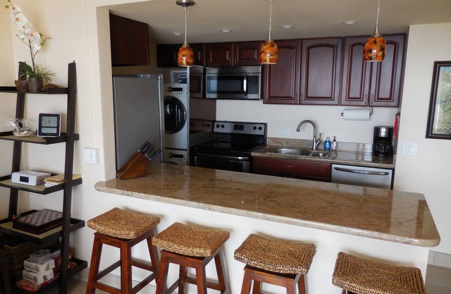 #605 Top Floor Unobstructed Ocean View/Sunsets, New quiet A.C.