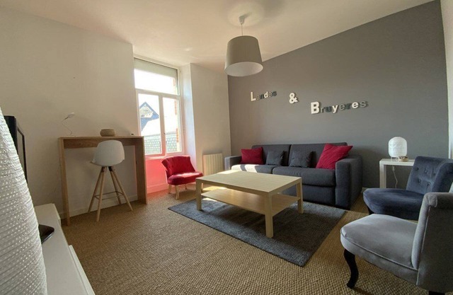 653 - Beautiful apartment near the center and the beach