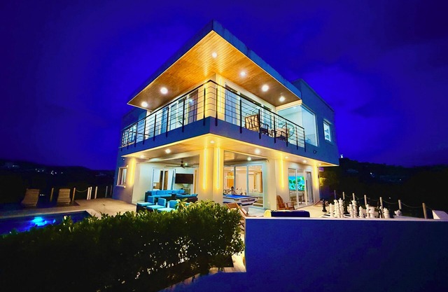 6k Sq Ft of Luxury Mountain View’s over the Pacific Ocean in SJDS!