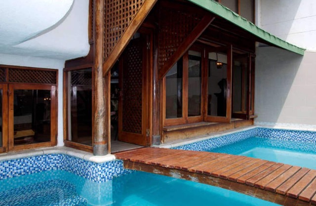 7 Bedroom Mansion in Bocagrande