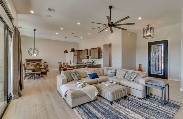 7 Mi to Lost Dutchman: Home w/Pool + Patio!