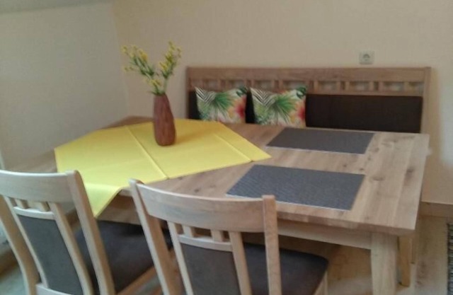 70m2-Feriendomizil mit Balkon & Brötchenservice