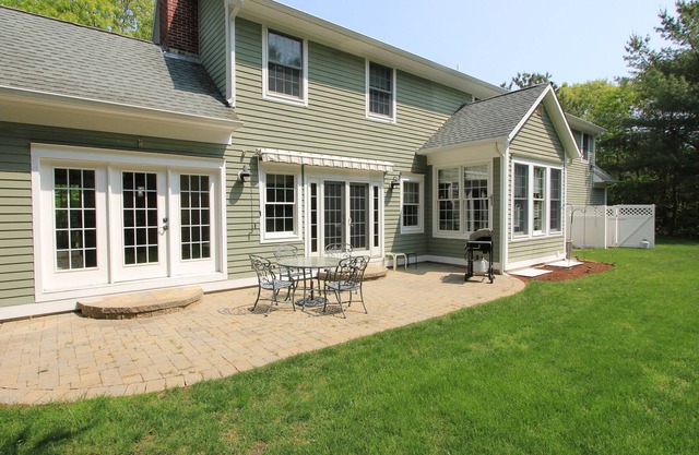 75 Flume - Tranquil oasis near pond, walking trails & tennis, with central A/C