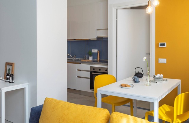 7Studios - 2 Mustard