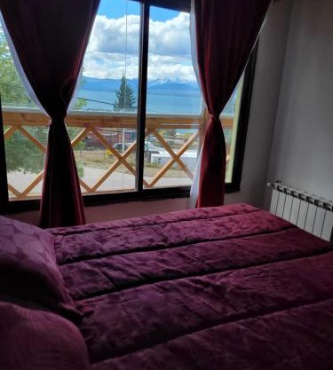 8 cabañas - dpto con vista al lago