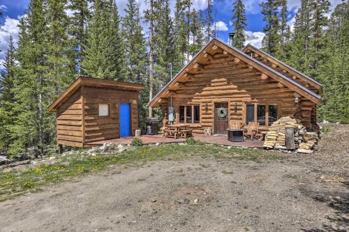 8 Mi to Gondola Cozy Breckenridge Cabin with Deck!