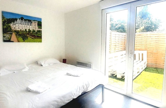 8-person apartment on ground floor in Vallères