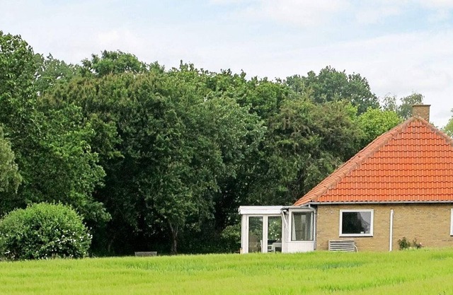 8 person holiday home in Harpelunde