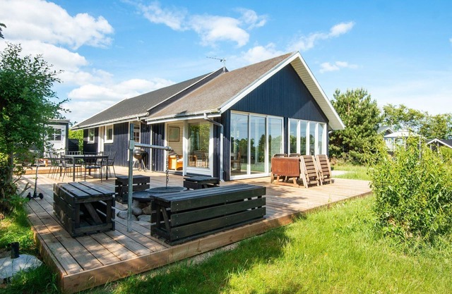 8 person holiday home in Ebeltoft-By Traum