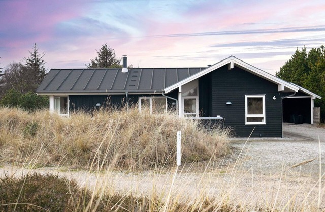 8 person holiday home in Ålbæk
