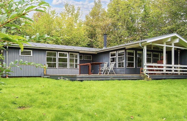 8 person holiday home in Rønde-By Traum