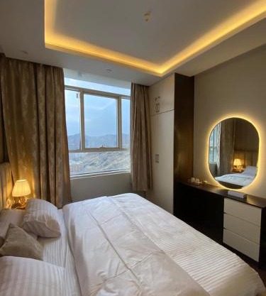 814 VIP Apartment