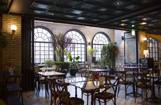 9 Brick Hotel