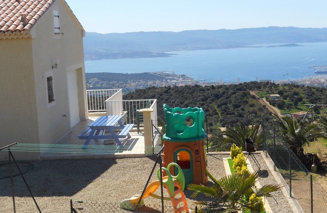 A 10 Mn Des Plages. Panoramic views of the Gulf of Ajaccio and the Gulf of lava