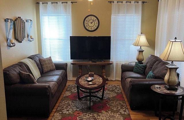 A beautiful clean home, ready to receive guests, in a cozy ambient setting.