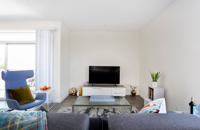 A Boutique Studio Near CalTech & Rose Bowl