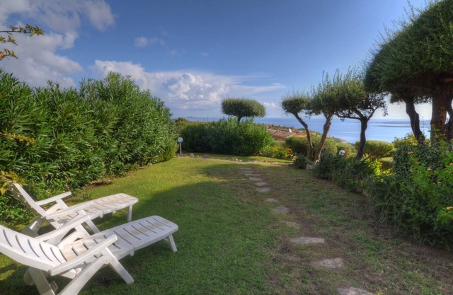 A Breathtaking view within walking distance of the beach and Porto Rotondo.