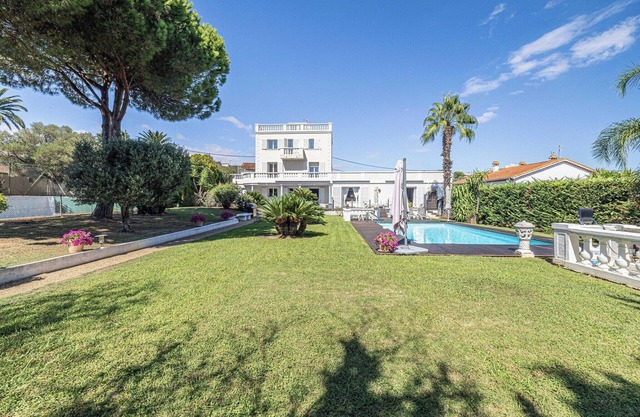 A/c Villa 8BR/15P with Pool & Tennis – Antibes