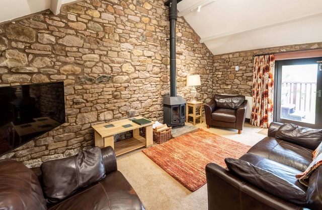 A cottage that sleeps 6 guests in 3 bedrooms