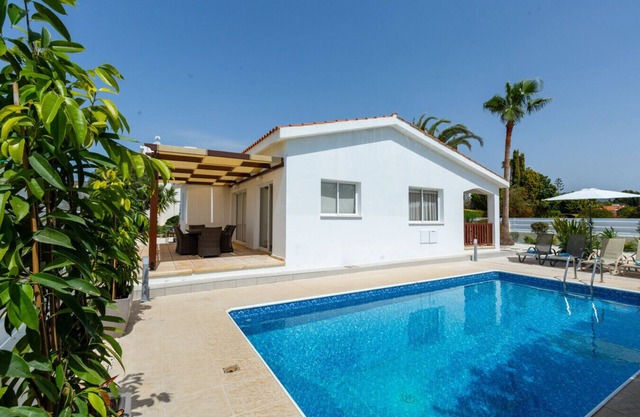 A cozy villa in a private complex 5 minutes from the sea!