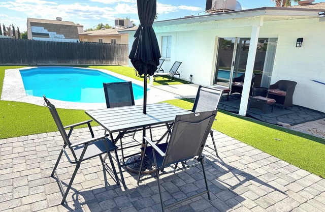 A Getaway Home with a pool table, table tennis & a Pool.