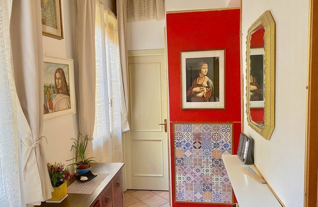 A LONG STAY IN FLORENCE, A SOUL RENAISSANCE. CHARMING, CENTER FLAT, 2 BEDROOMS.