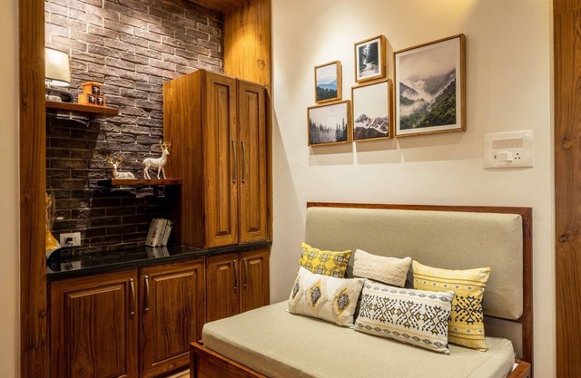 A Luxurious Mountain Bungalow with stunning views