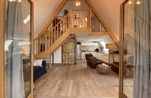 A luxurious place for two.